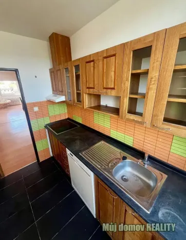 Pronájem bytu 3+1, Praha - Bubeneč, Jednořadá, 90 m2