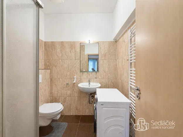 Pronájem bytu 1+kk, Karlovy Vary, Divadelní, 30 m2