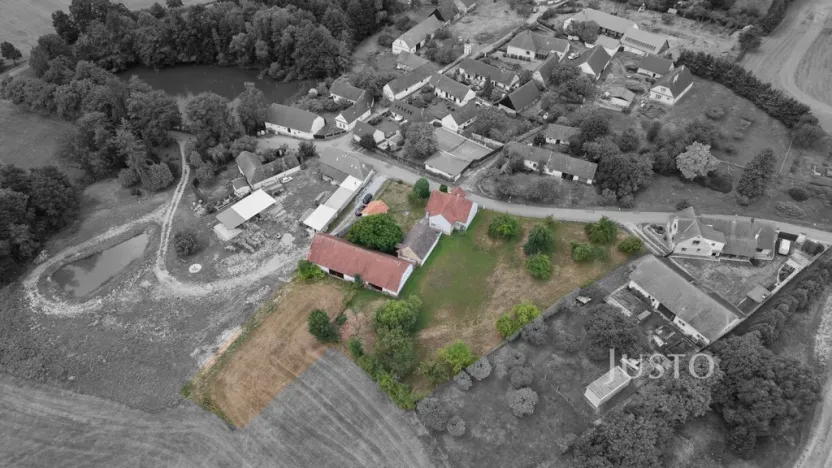 Prodej rodinného domu, Bernartice - Kolišov, 514 m2