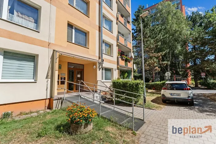 Prodej bytu 3+1, Děčín, Jezdecká, 64 m2