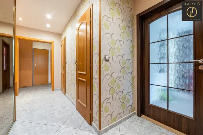 Prodej bytu 3+1, Praha - Kobylisy, Jelínkova, 61 m2