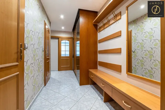 Prodej bytu 3+1, Praha - Kobylisy, Jelínkova, 61 m2