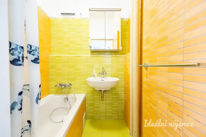 Pronájem bytu 2+1, Praha - Vršovice, Kubánské náměstí, 58 m2
