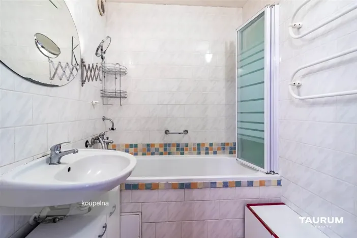 Prodej bytu 4+1, Praha - Řepy, Vondroušova, 84 m2