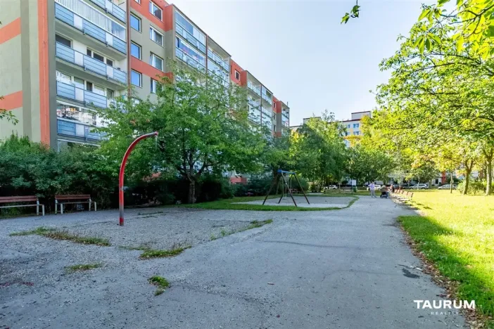 Prodej bytu 4+1, Praha - Řepy, Vondroušova, 84 m2