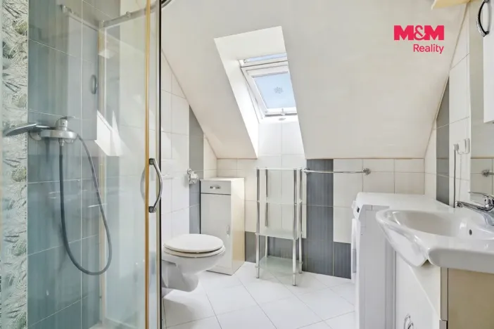 Prodej rodinného domu, Kněžmost - Koprník, 250 m2