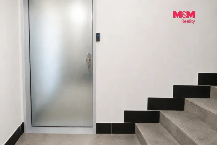 Prodej obchodního prostoru, Praha - Žižkov, Biskupcova, 54 m2
