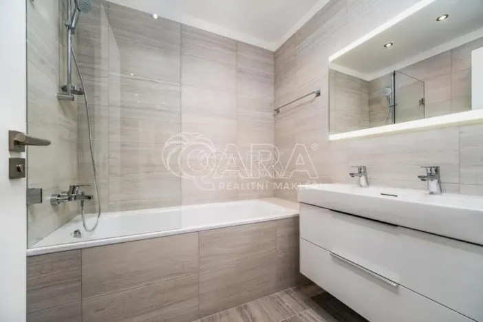 Pronájem bytu 2+kk, Praha - Karlín, Breitfeldova, 66 m2