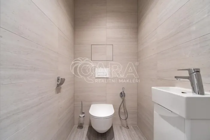Pronájem bytu 2+kk, Praha - Karlín, Breitfeldova, 66 m2