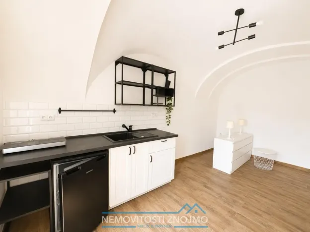 Pronájem bytu 1+kk, Znojmo, Velká Mikulášská, 35 m2