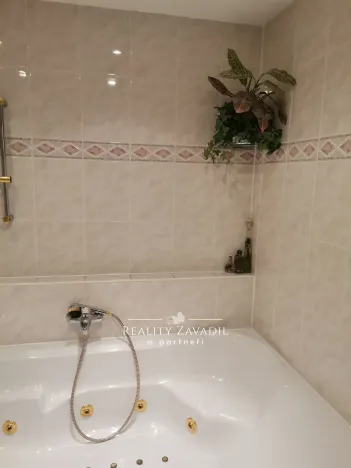 Pronájem bytu 3+1, Praha - Střížkov, Vysočanská, 74 m2