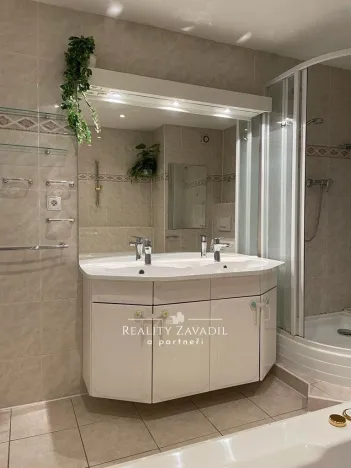 Pronájem bytu 3+1, Praha - Střížkov, Vysočanská, 74 m2