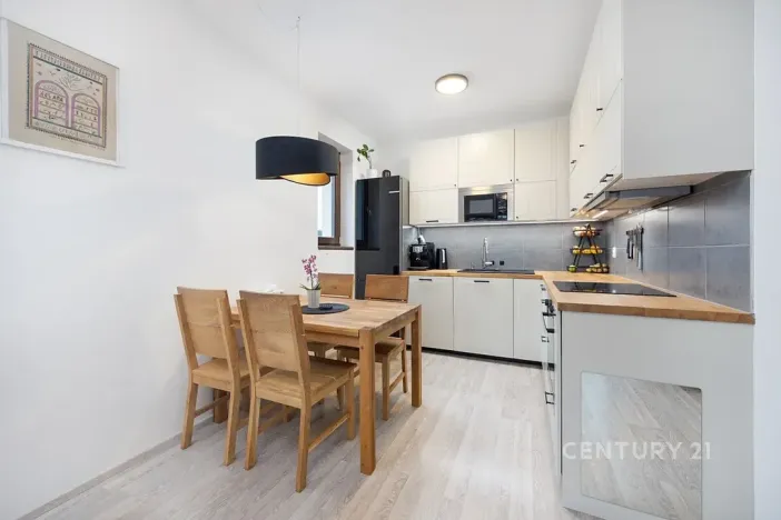 Pronájem bytu 2+kk, Praha - Hrdlořezy, Učňovská, 51 m2