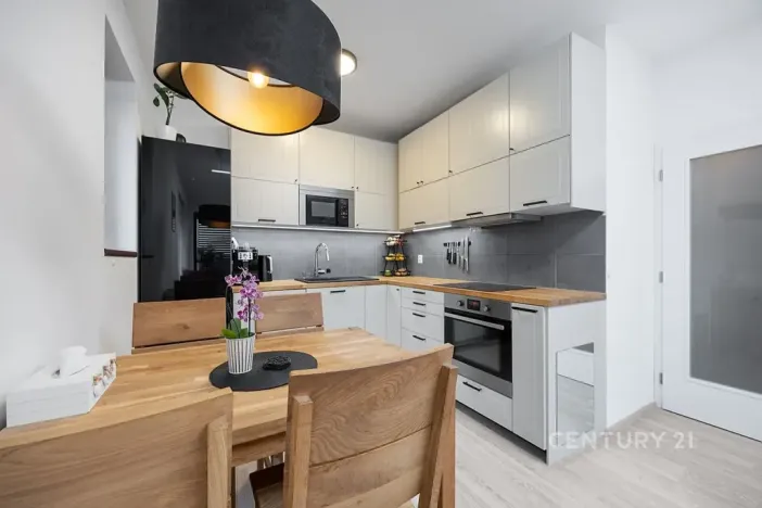 Pronájem bytu 2+kk, Praha - Hrdlořezy, Učňovská, 51 m2