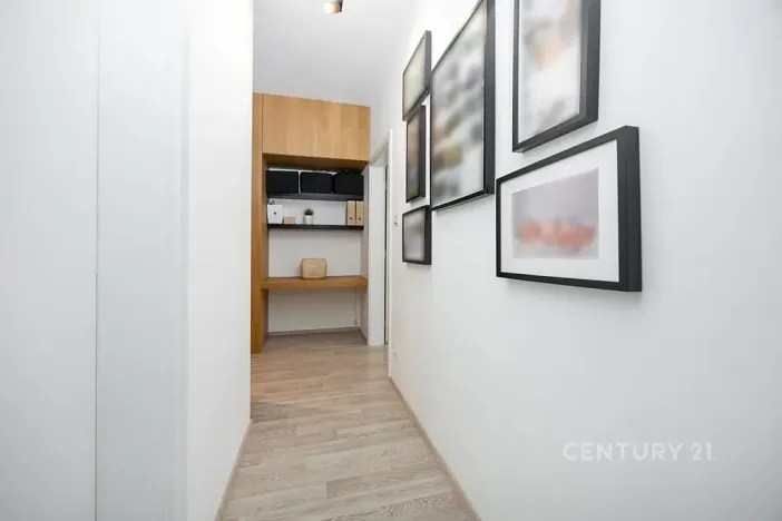 Pronájem bytu 2+kk, Praha - Hrdlořezy, Učňovská, 51 m2