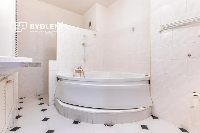 Prodej bytu 3+1, Teplice, Trnovanská, 70 m2