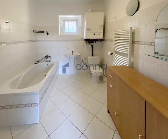 Pronájem rodinného domu, Praha, Formanská, 70 m2