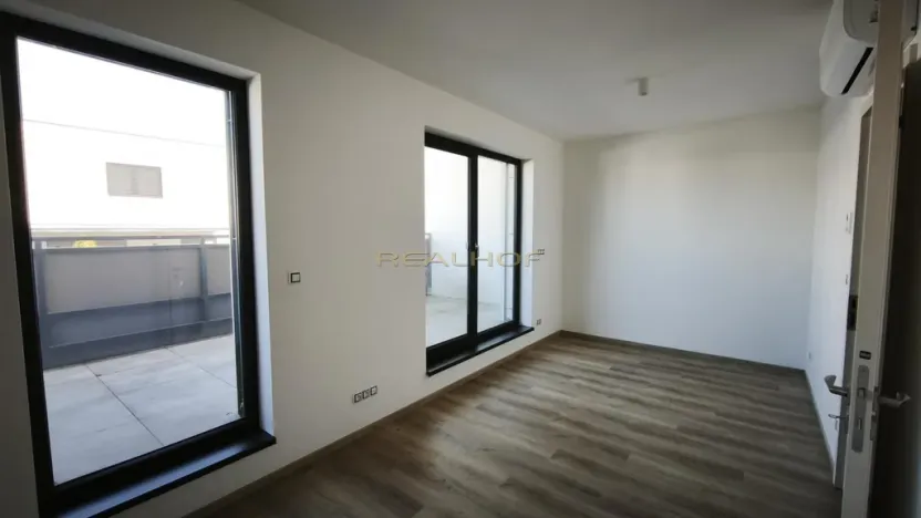 Pronájem bytu 1+kk, Brno - Jehnice, Kleštínek, 29 m2