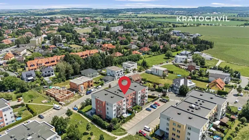 Prodej bytu 2+kk, Jesenice, Na Okruhu, 42 m2