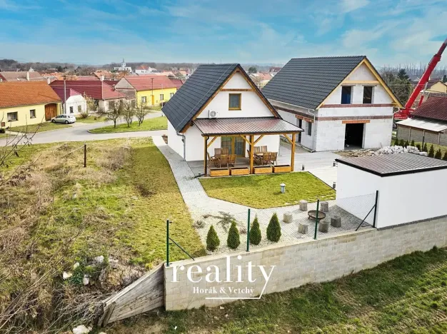 Prodej vinného sklepa, Jevišovka, 190 m2
