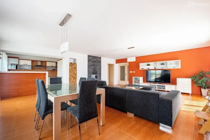 Prodej rodinného domu, Lísek, 252 m2