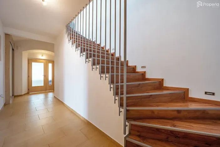 Prodej rodinného domu, Lísek, 252 m2