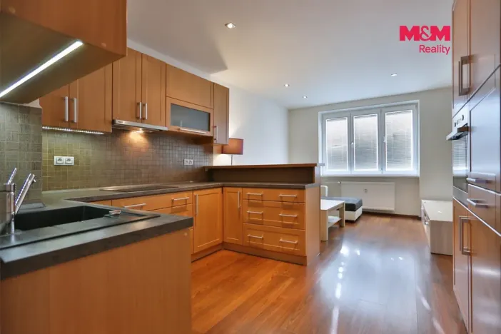 Prodej bytu 3+kk, Příbram - Příbram VII, náměstí 17. listopadu, 66 m2