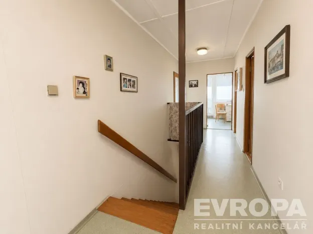 Prodej rodinného domu, Chodová Planá, Sadová, 167 m2