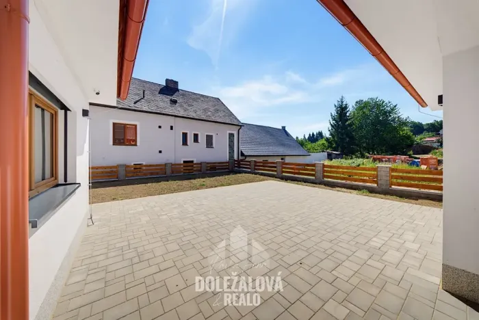 Prodej rodinného domu, Smrčná, 195 m2