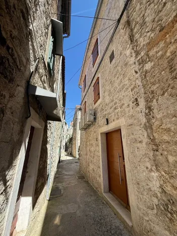 Prodej rodinného domu, Šibenik, Chorvatsko, 78 m2