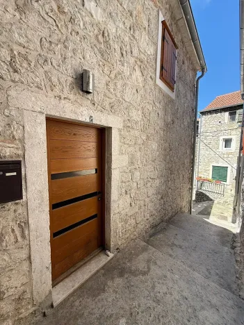 Prodej rodinného domu, Šibenik, Chorvatsko, 78 m2