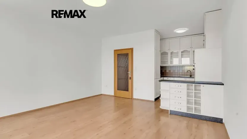 Prodej bytu 2+kk, Praha - Strašnice, Názovská, 60 m2