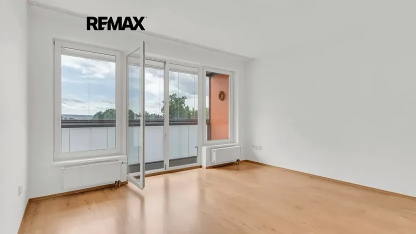 Prodej bytu 2+kk, Praha - Strašnice, Názovská, 60 m2