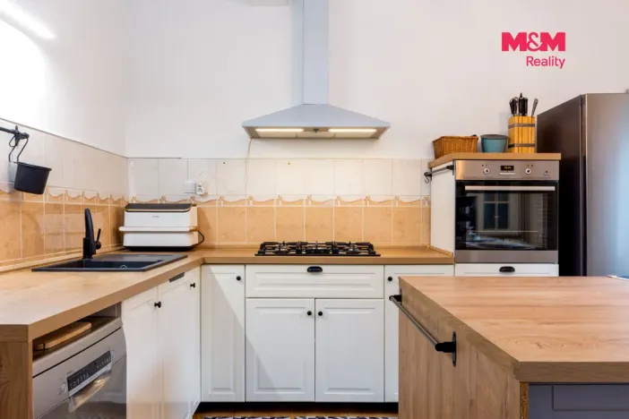 Prodej rodinného domu, Ostrava - Kunčičky, Pernerova, 309 m2