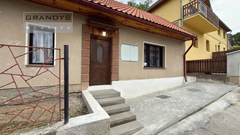 Prodej rodinného domu, Třebotov - Solopisky, Malá Strana, 68 m2