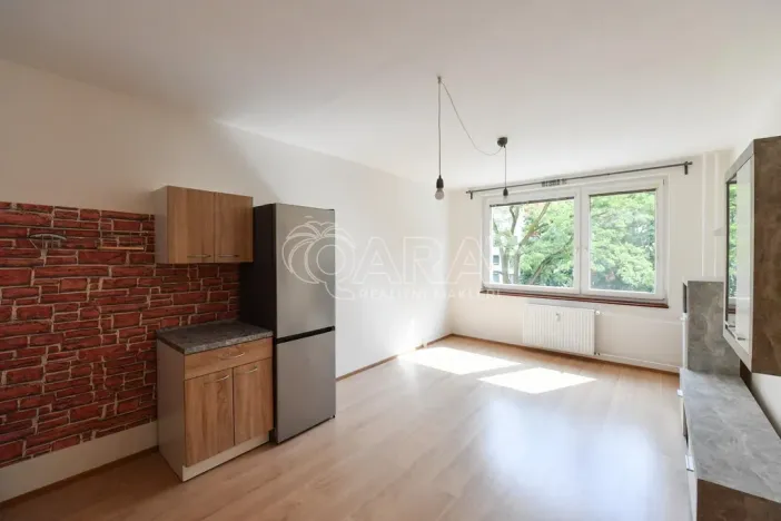 Pronájem bytu 2+kk, Praha - Modřany, Daškova, 41 m2
