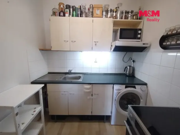 Prodej bytu 2+kk, Praha - Bohnice, Kostřínská, 42 m2