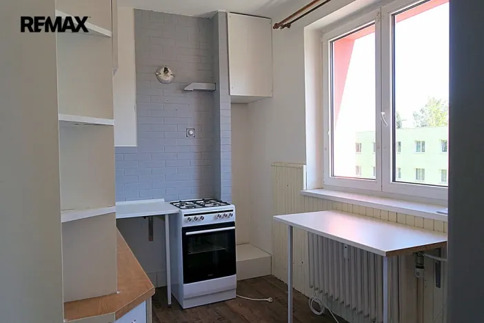 Prodej bytu 2+1, Úpice, Sládkova, 54 m2