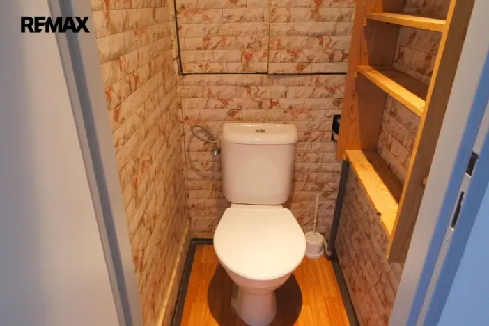 Prodej bytu 2+1, Úpice, Sládkova, 54 m2