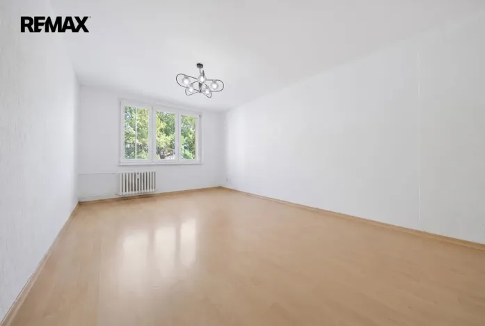 Prodej bytu 2+1, Karlovy Vary - Rybáře, Plešivecká, 64 m2