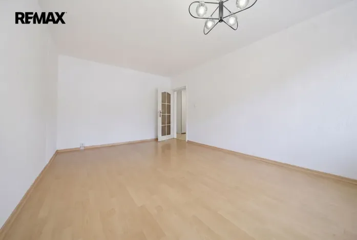 Prodej bytu 2+1, Karlovy Vary - Rybáře, Plešivecká, 64 m2