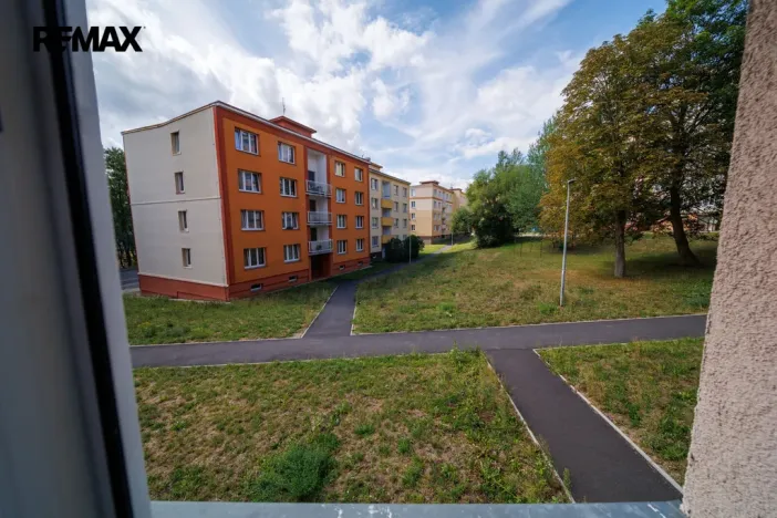 Prodej bytu 2+1, Karlovy Vary - Rybáře, Plešivecká, 64 m2