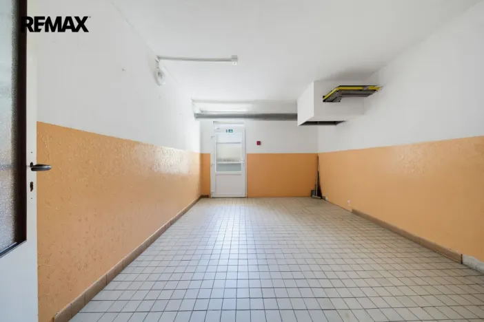 Prodej bytu 2+1, Karlovy Vary - Rybáře, Plešivecká, 64 m2