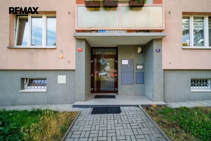 Prodej bytu 2+1, Karlovy Vary - Rybáře, Plešivecká, 64 m2