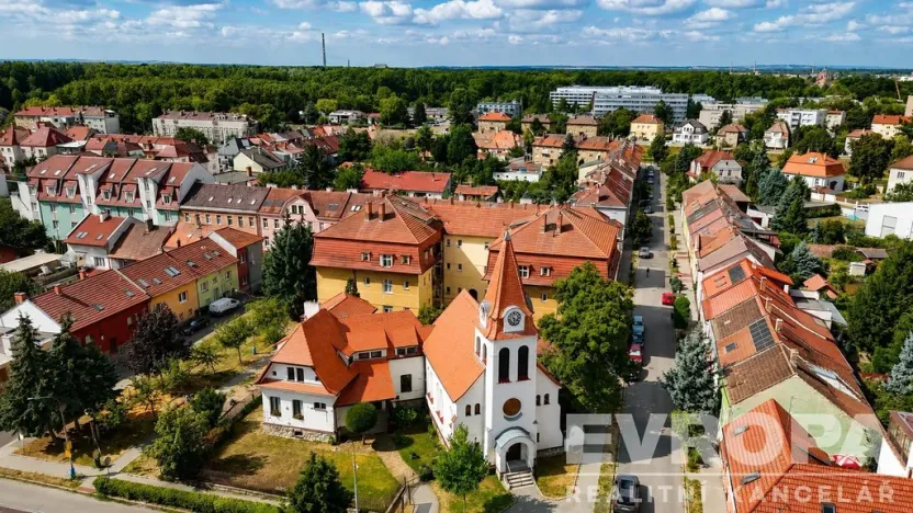Pronájem bytu 3+kk, Břeclav, Denisova, 86 m2