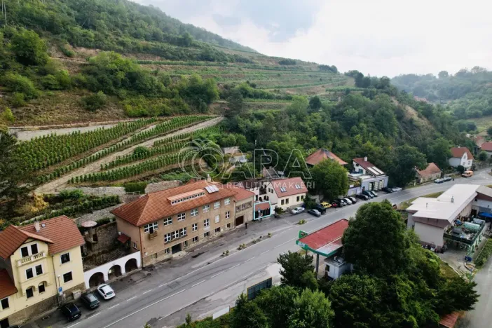 Pronájem obchodního prostoru, Karlštejn, 37 m2