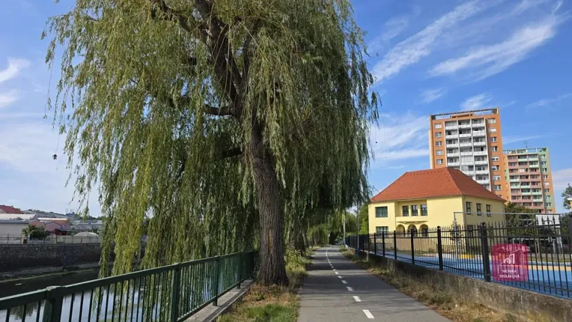 Prodej bytu 3+1, Břeclav, sídl. Dukelských hrdinů, 69 m2