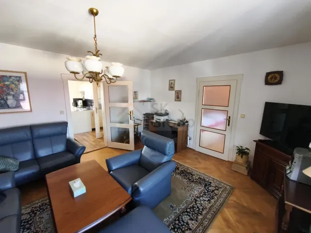 Prodej bytu 2+1, Karlovy Vary - Dvory, V. Meerwalda, 74 m2