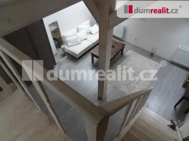 Pronájem bytu 1+1, Praha - Žižkov, Seifertova, 42 m2