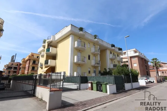 Prodej bytu 3+1, Via Terracini,Villa Rosa,, 91 m2